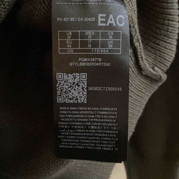 NWT Guess 🔥 3/4 Zip Up Hoodie Sweater Sz M - Picture 7 of 10